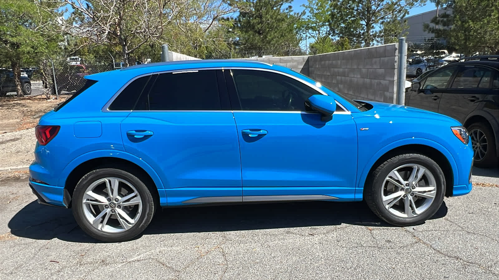 Thumbnail: 2020 Audi Q3 - 8