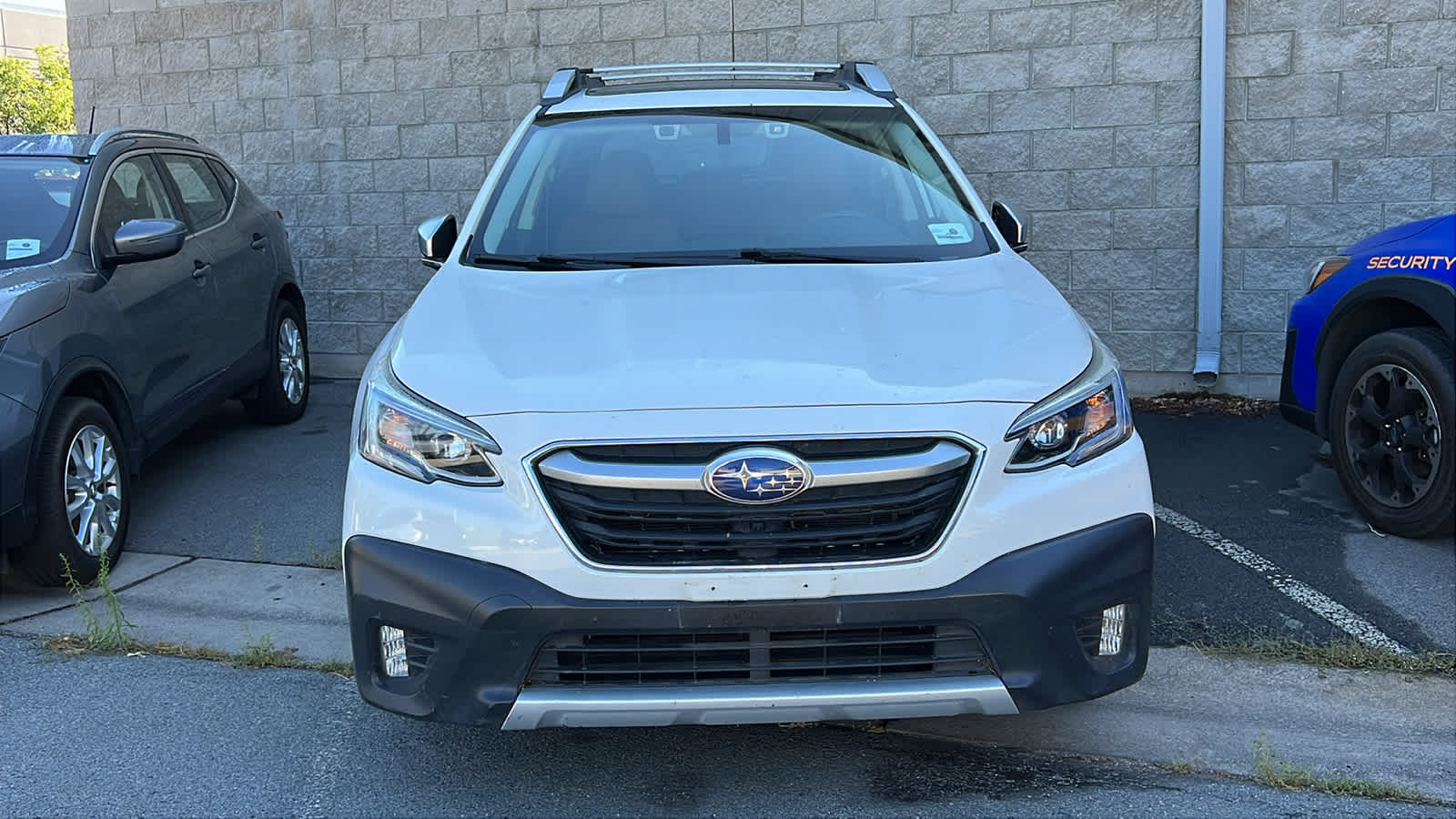 2022 Subaru Outback Touring photo 2