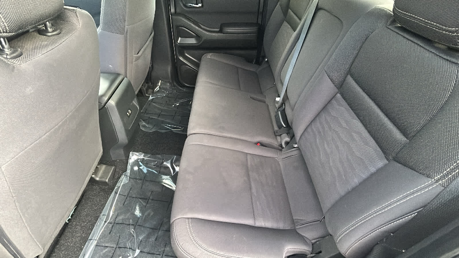 Thumbnail: 2023 Nissan Frontier - 24