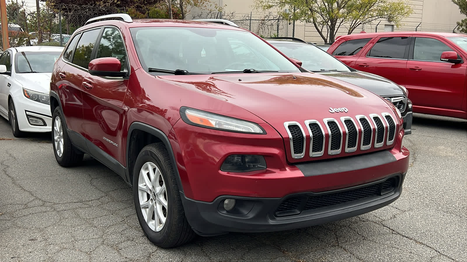Thumbnail: 2017 Jeep Cherokee - 3