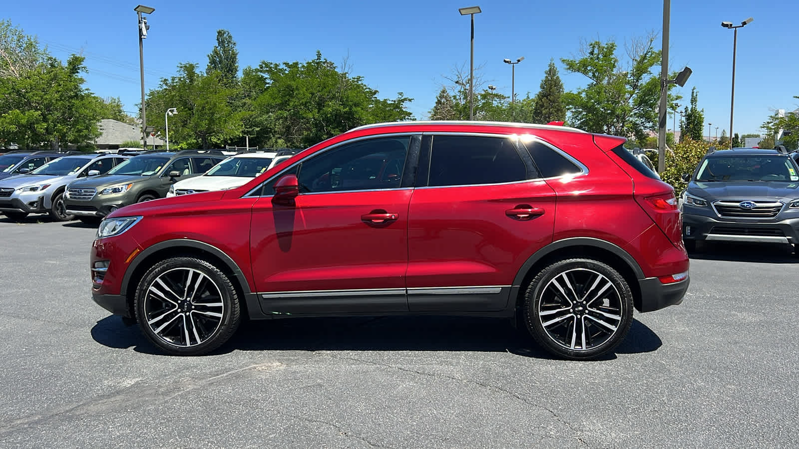 Thumbnail: 2017 Lincoln MKC - 8