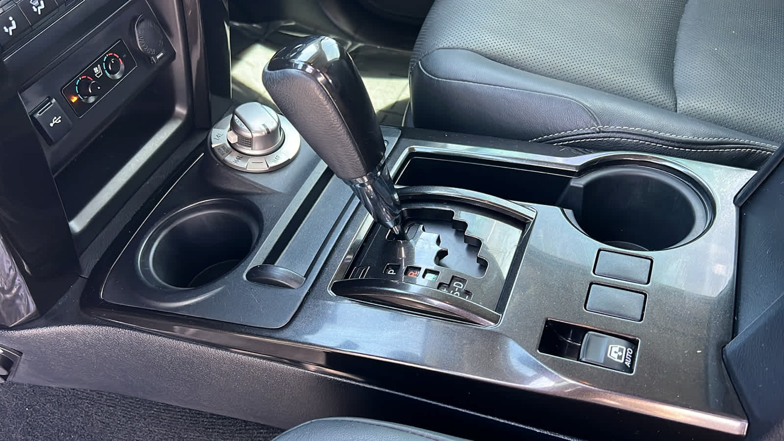 Thumbnail: 2020 Toyota 4Runner - 13