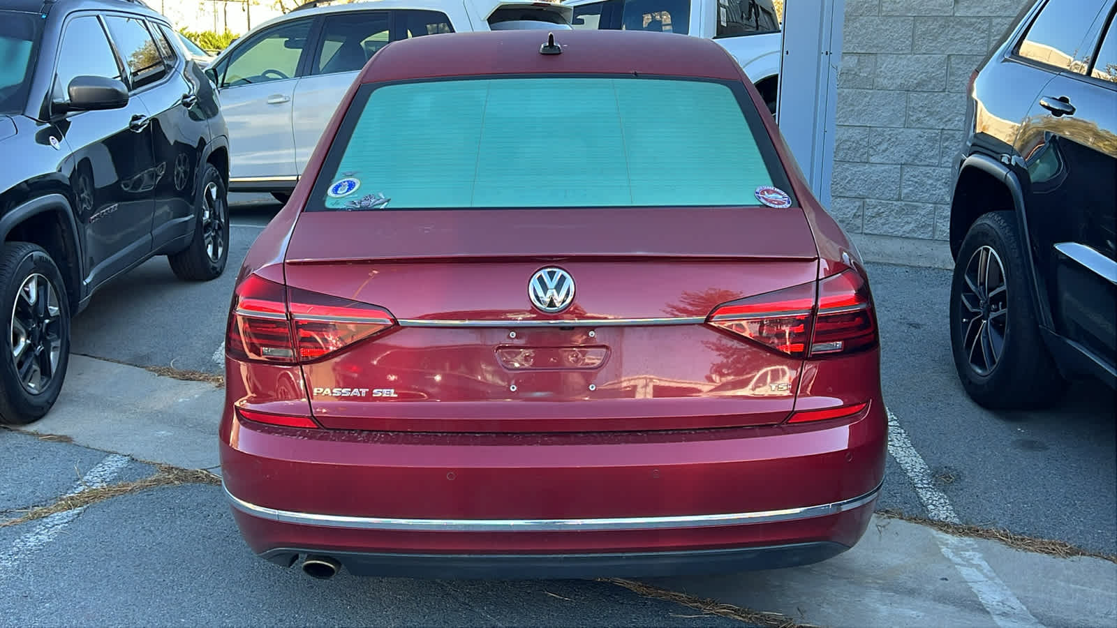 Thumbnail: 2017 Volkswagen Passat - 12