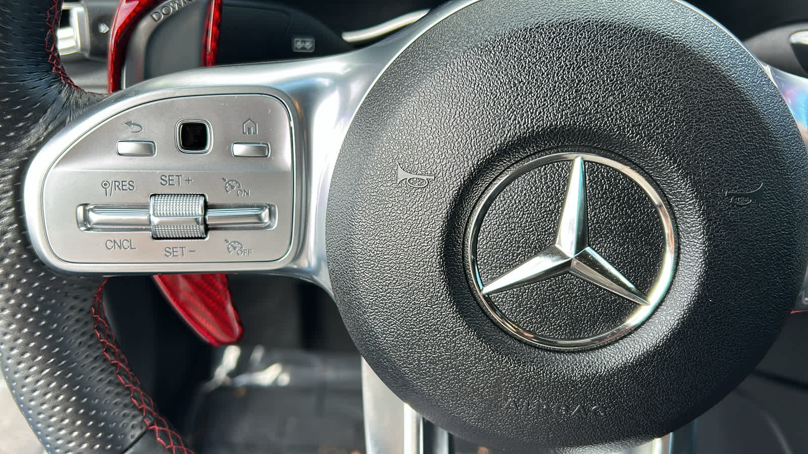 Thumbnail: 2022 Mercedes-Benz GLC - 19