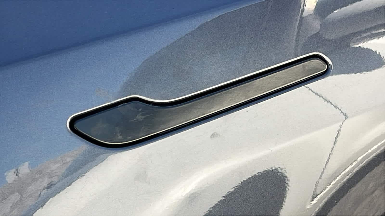 Thumbnail: 2022 Tesla Model Y - 16