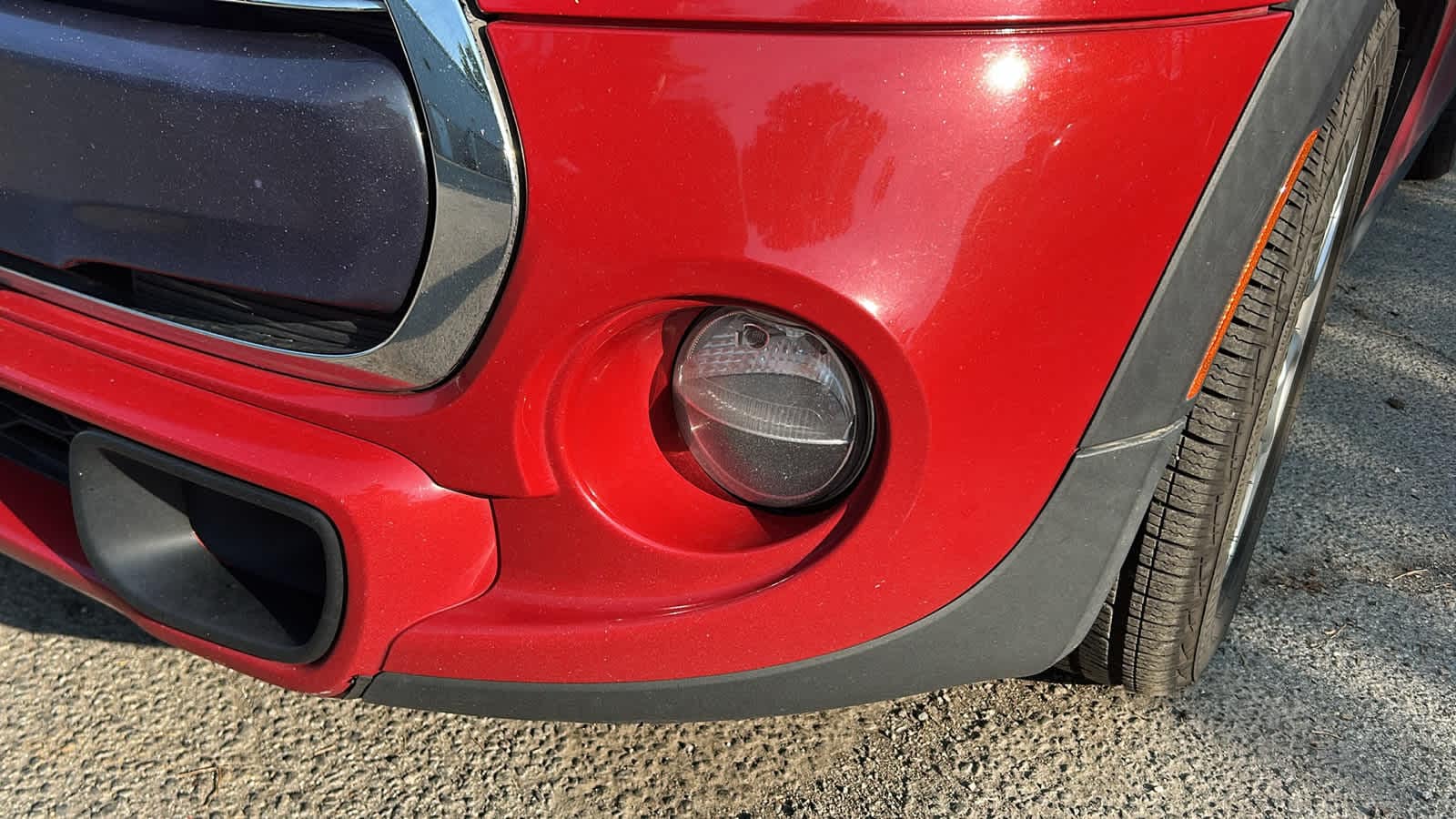 Thumbnail: 2017 MINI Cooper Hardtop - 3
