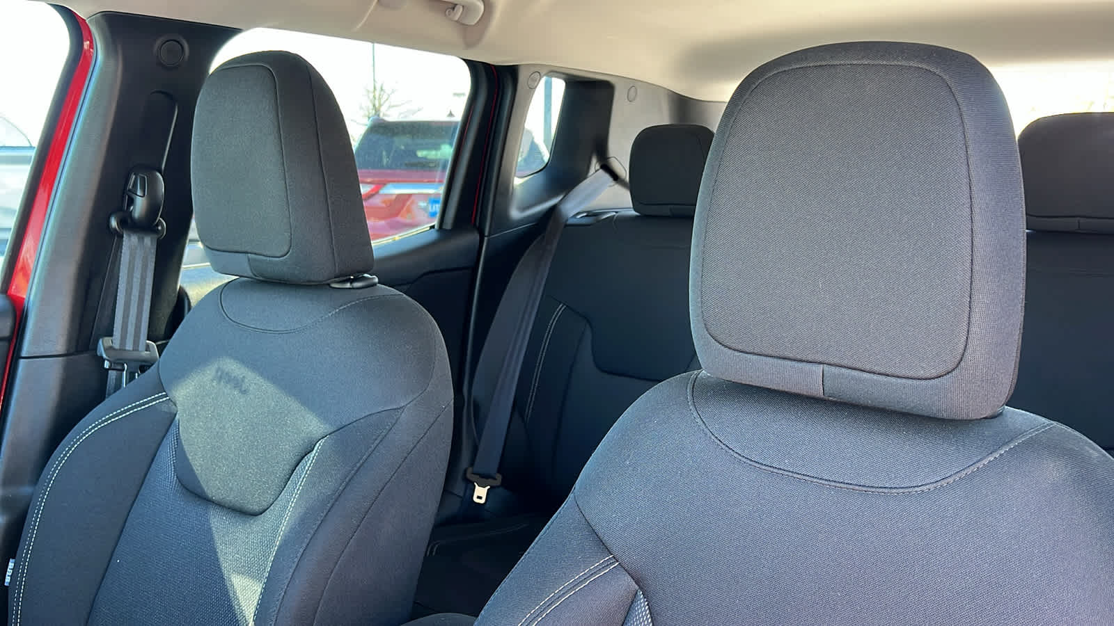 Thumbnail: 2021 Jeep Renegade - 11