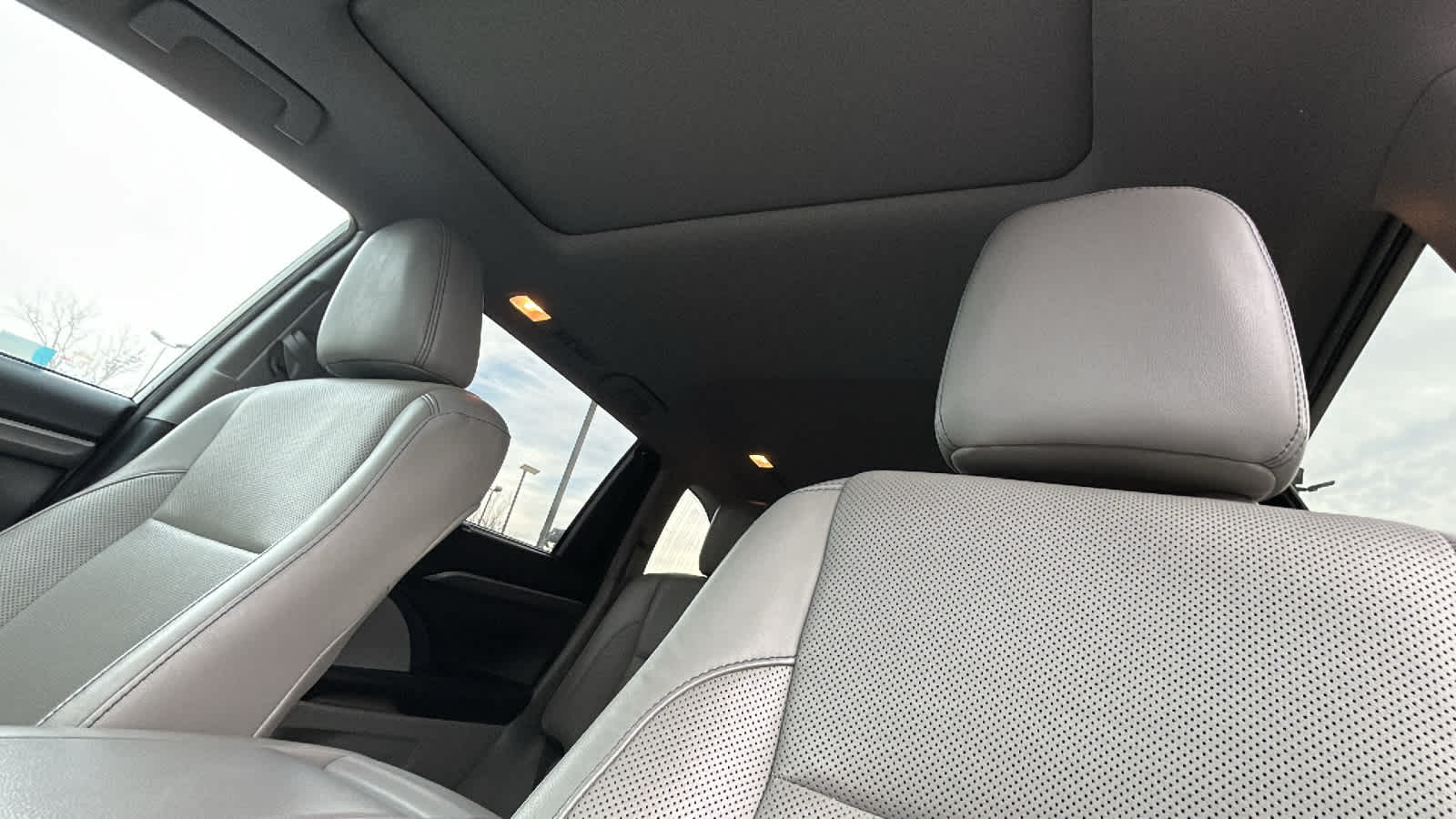 Thumbnail: 2018 Toyota Highlander - 11