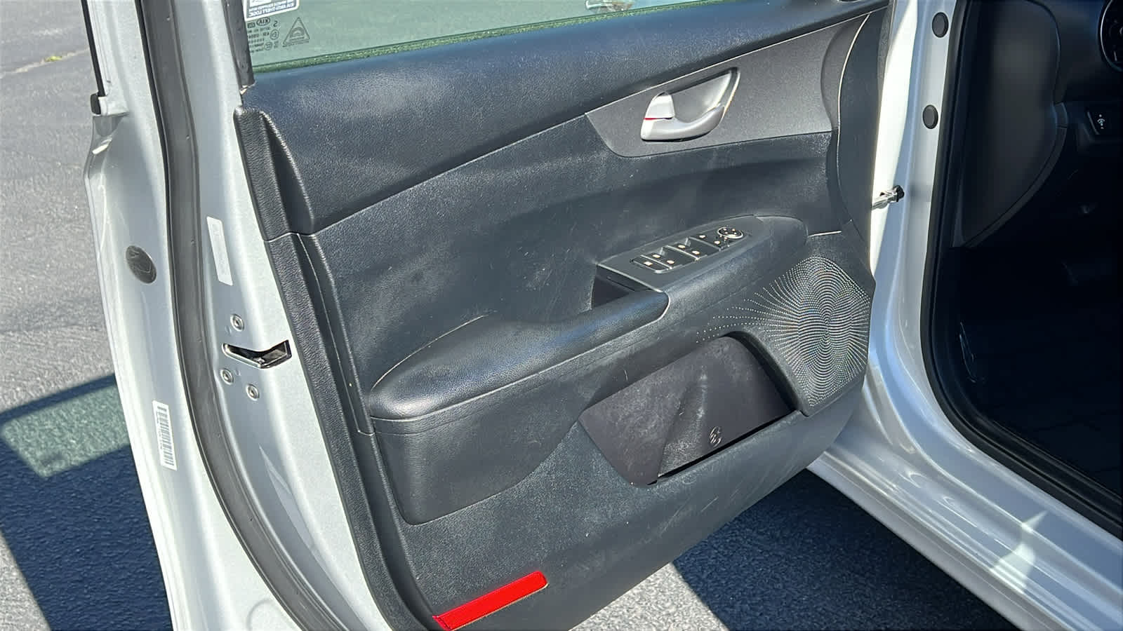 Thumbnail: 2019 Kia Forte - 23