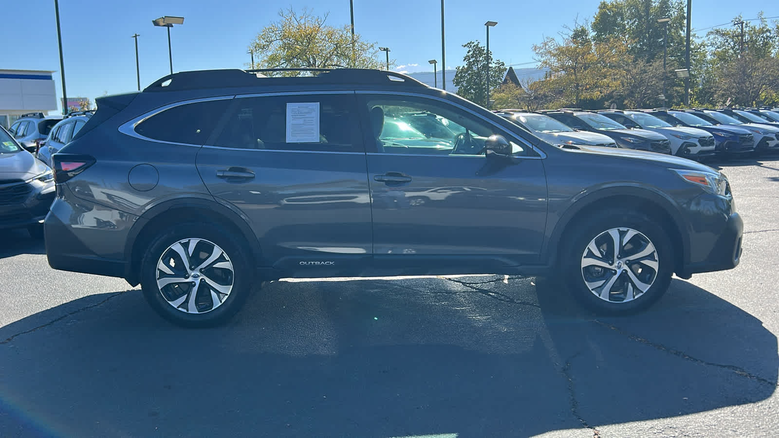 2021 Subaru Outback Limited photo 3