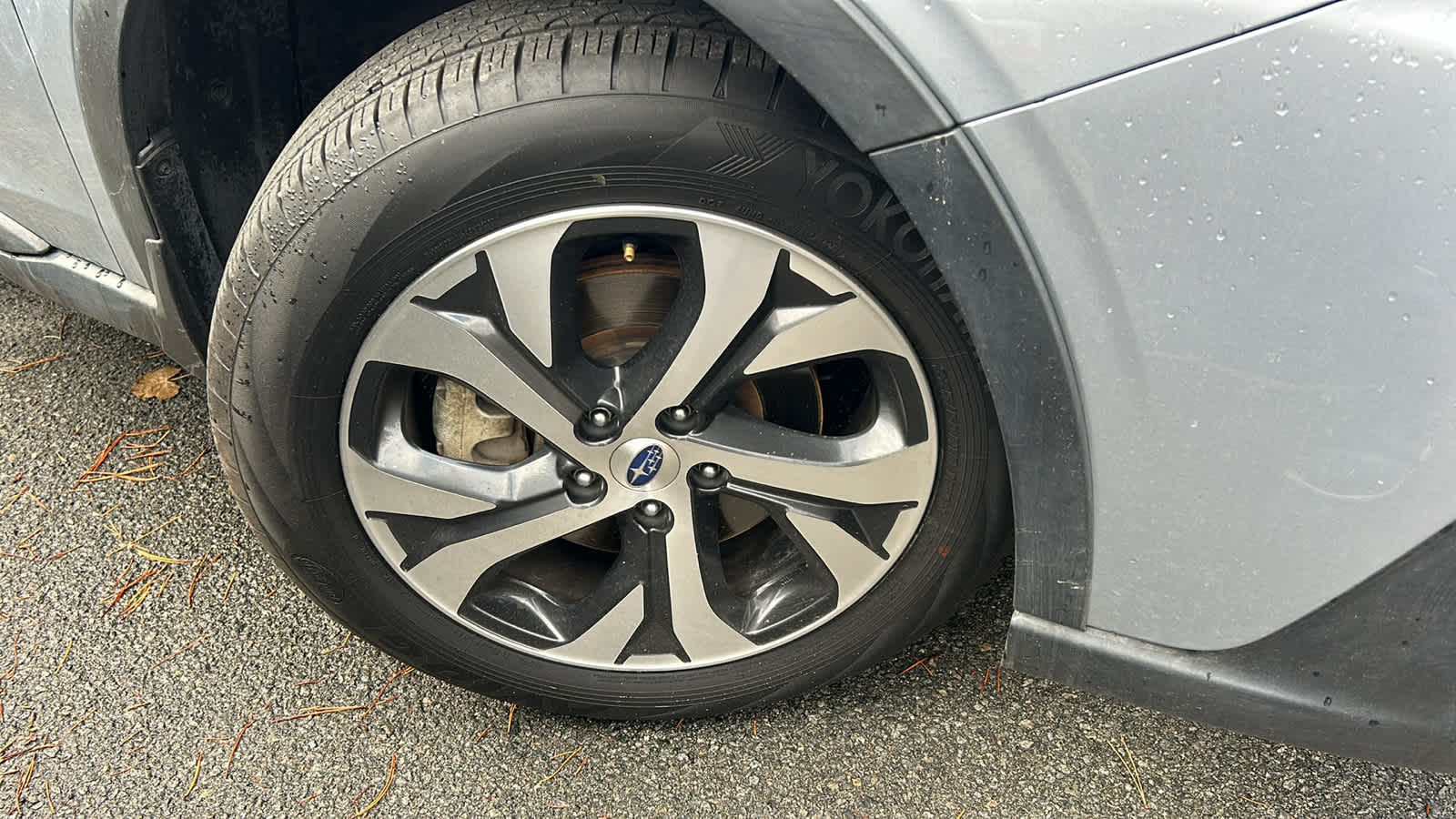 2020 Subaru Outback Limited photo 2