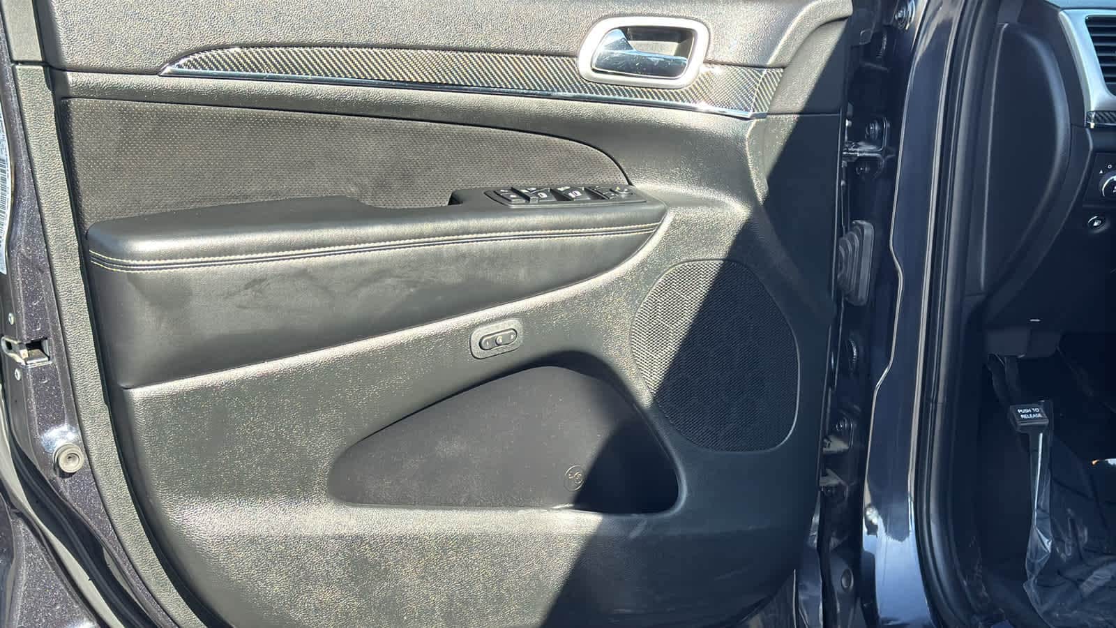 Thumbnail: 2014 Jeep Grand Cherokee - 23