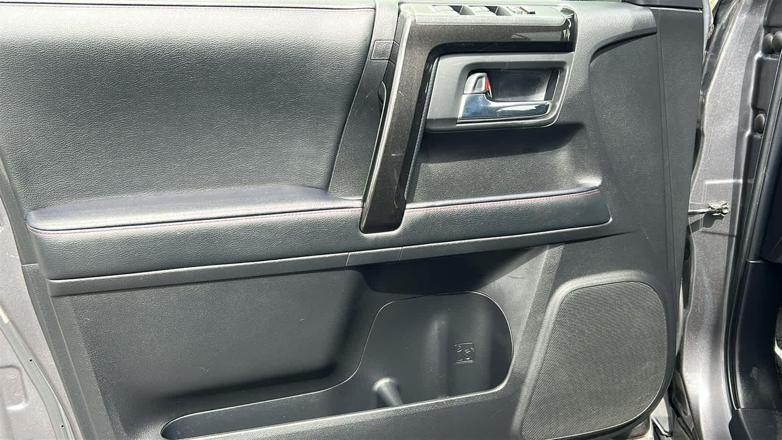 Thumbnail: 2021 Toyota 4Runner - 23