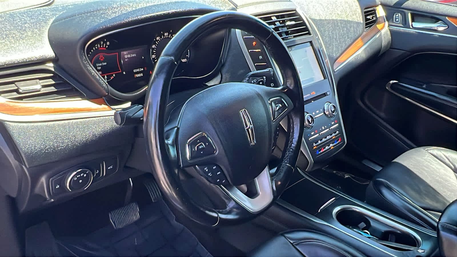 Thumbnail: 2017 Lincoln MKC - 10