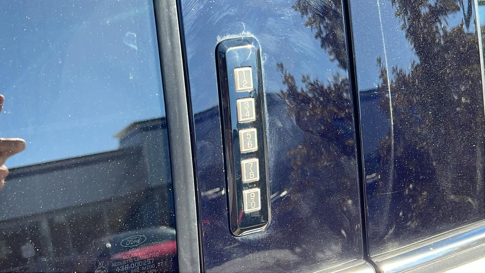 Thumbnail: 2017 Ford F-150 - 9