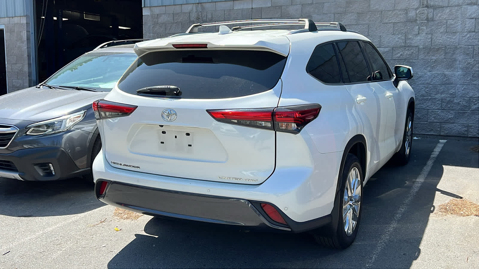 2020 Toyota Highlander Limited 11