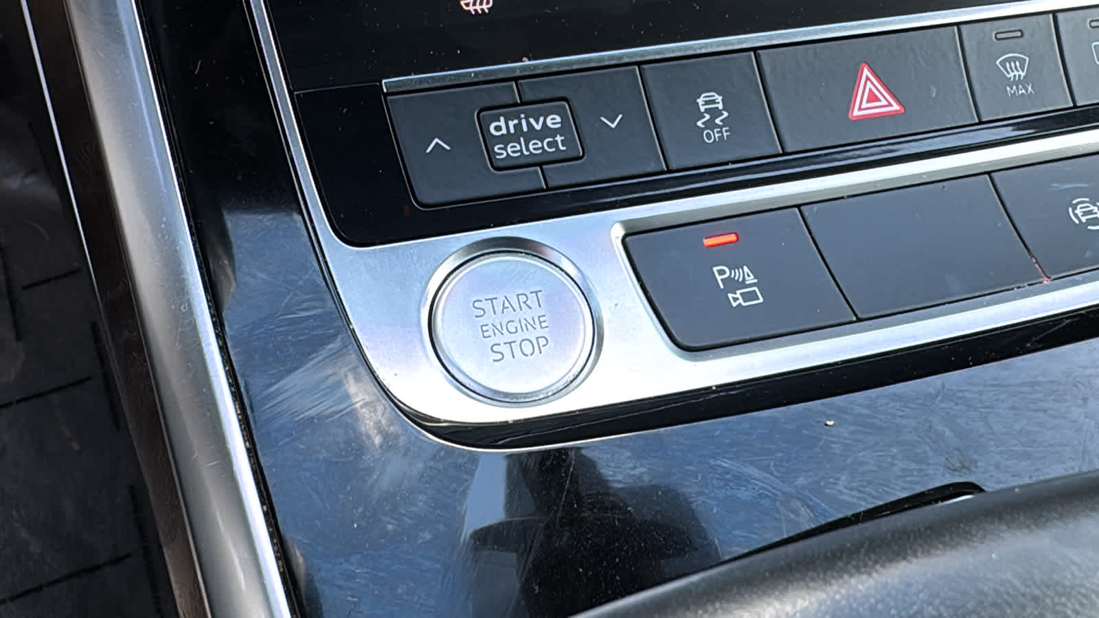 Thumbnail: 2020 Audi Q7 - 17