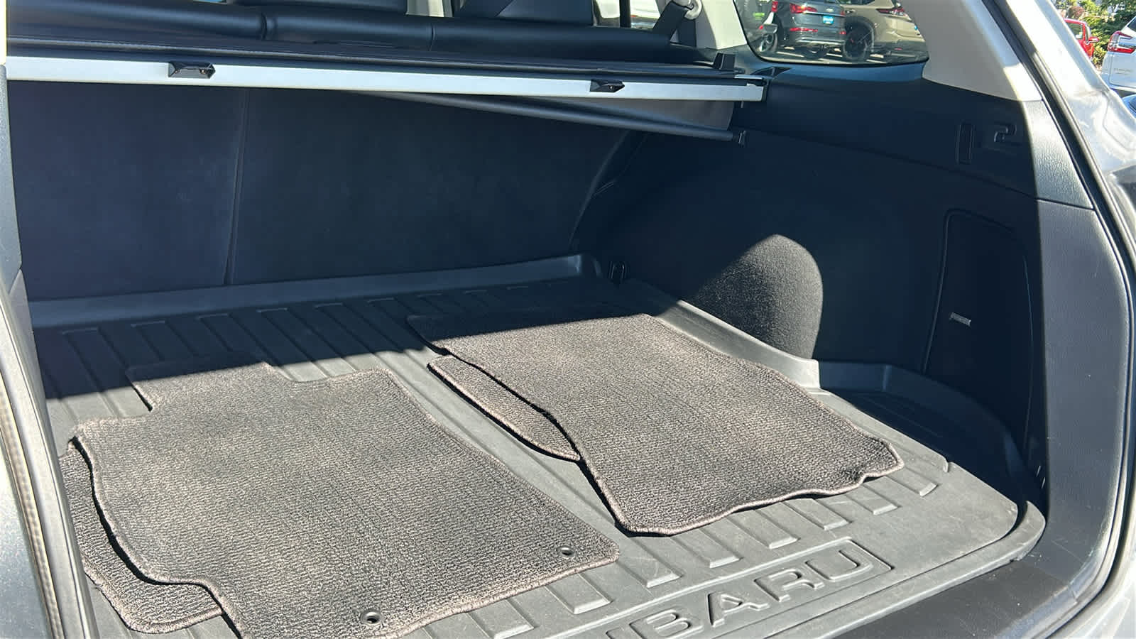 Thumbnail: 2010 Subaru Outback - 26