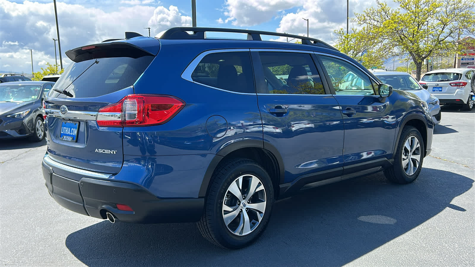 Thumbnail: 2022 Subaru Ascent - 6