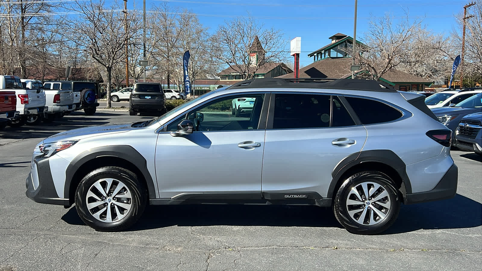 Thumbnail: 2025 Subaru Outback - 9