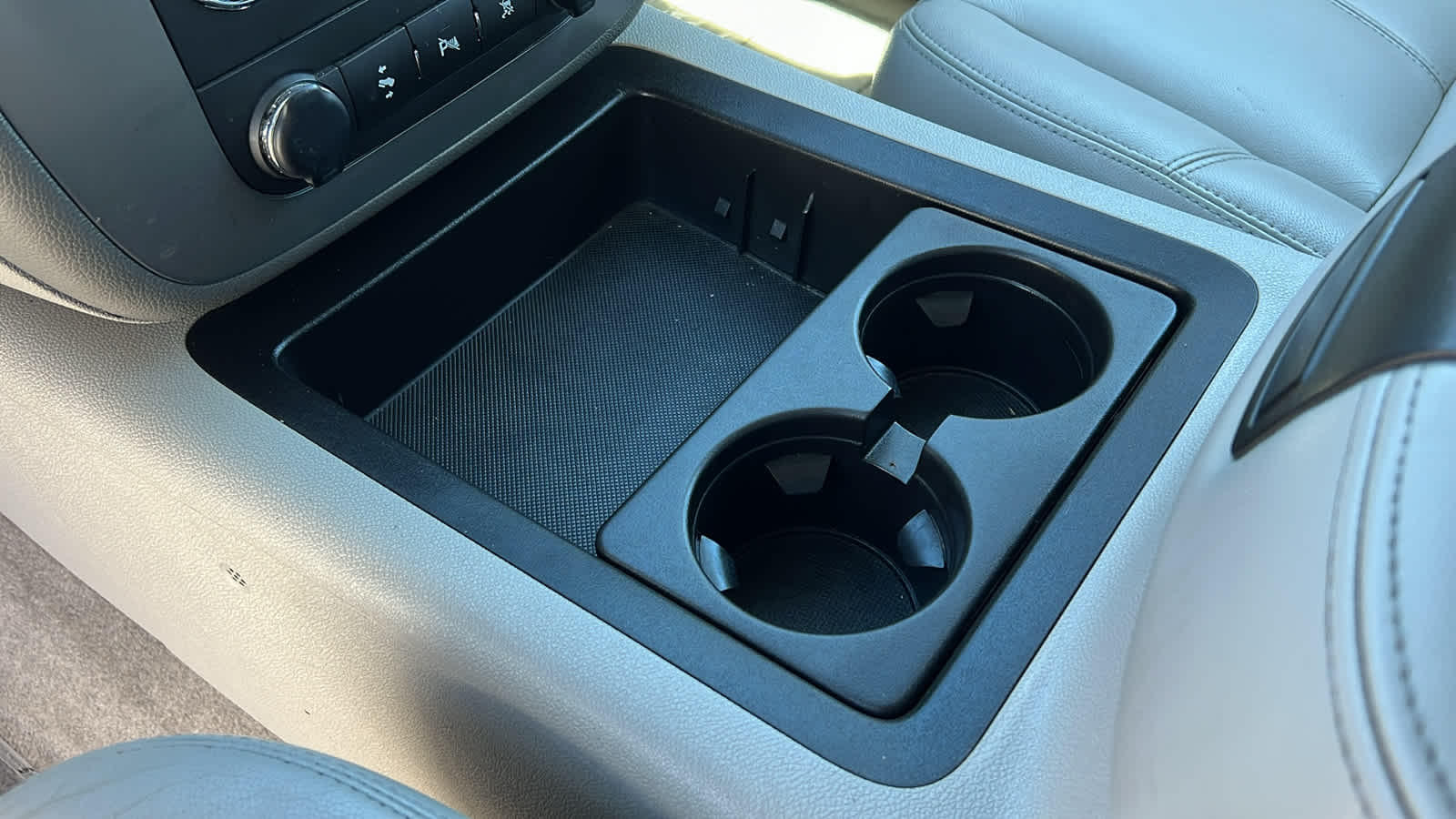 Thumbnail: 2011 Chevrolet Tahoe - 13