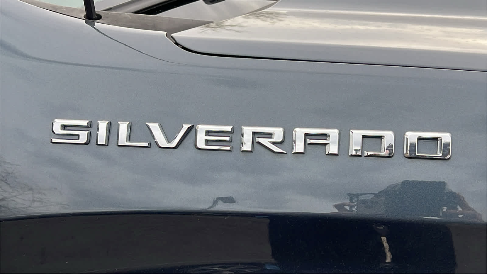 2019 Chevrolet Silverado 1500 LTZ photo 4