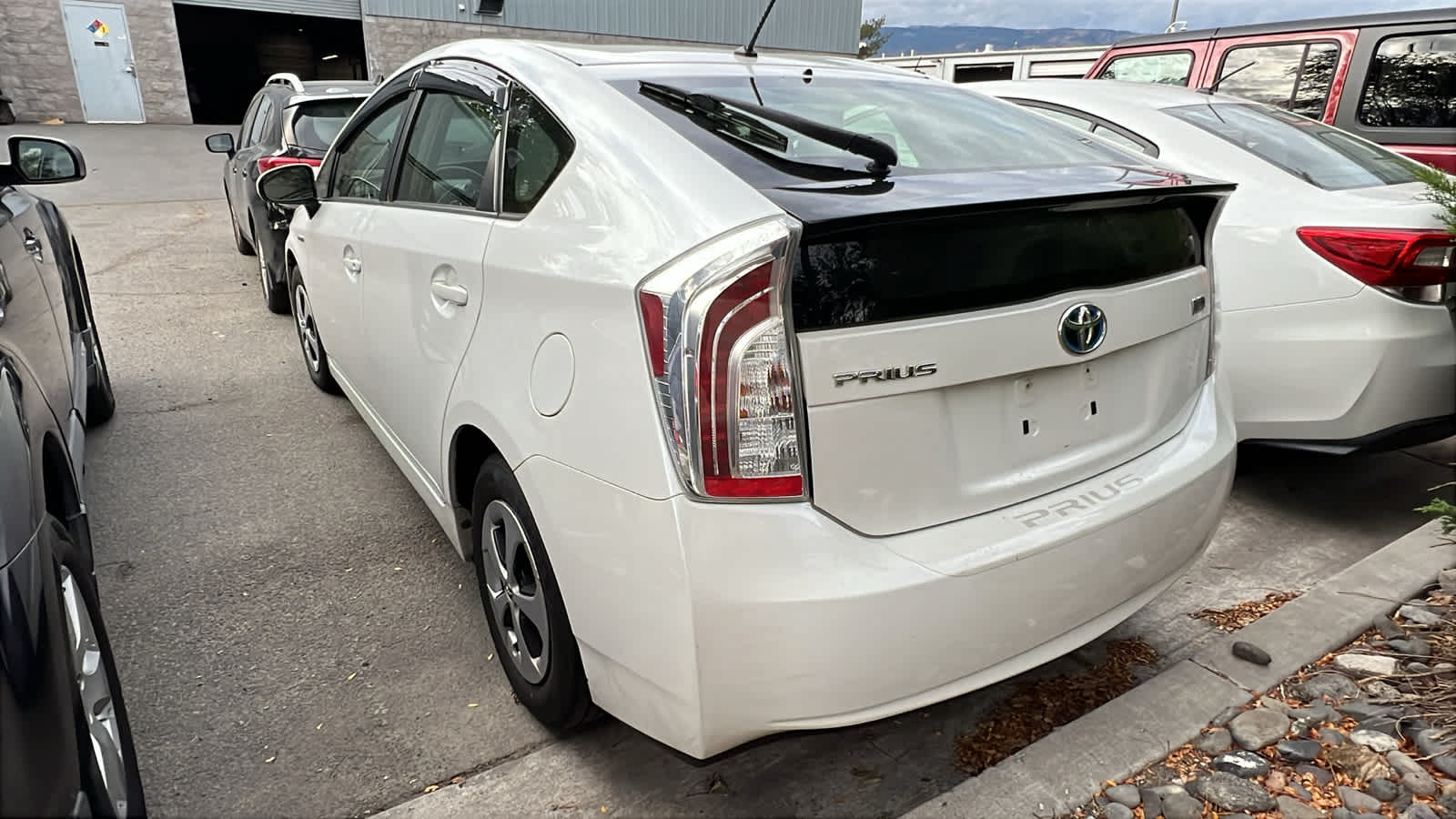 Thumbnail: 2013 Toyota Prius - 9
