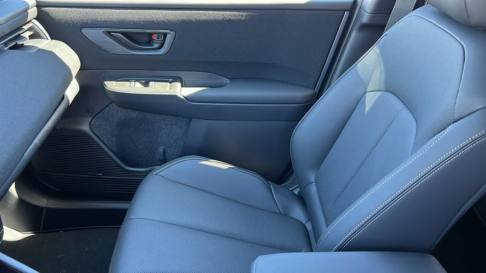 Thumbnail: 2026 Subaru Outback - 12