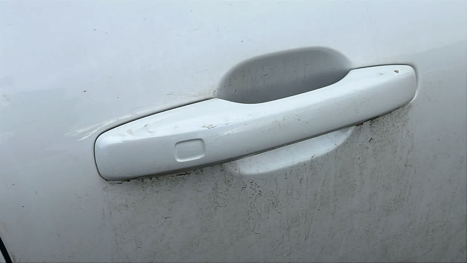 Thumbnail: 2018 Volvo XC60 - 16