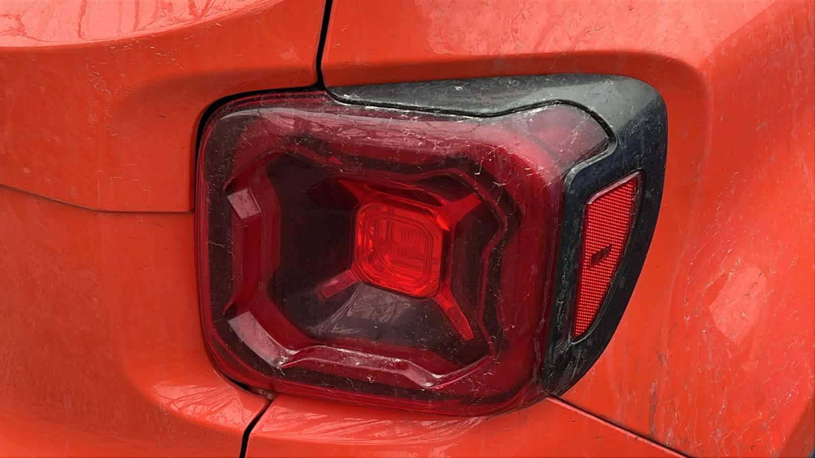 Thumbnail: 2019 Jeep Renegade - 13