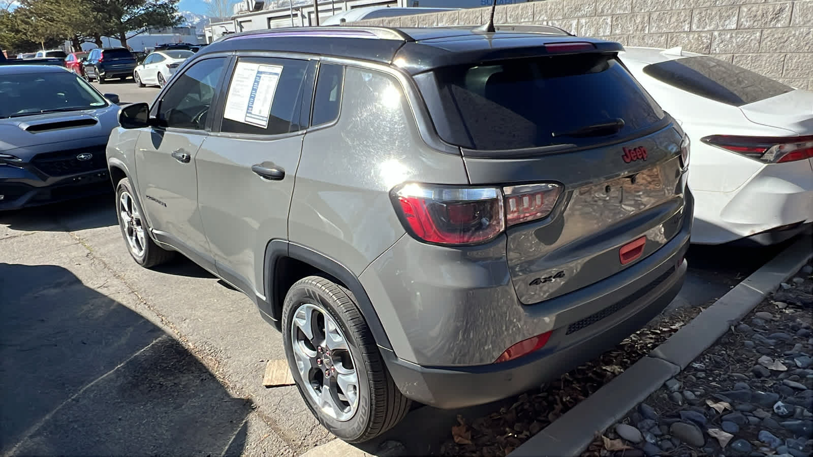 Thumbnail: 2021 Jeep Compass - 16