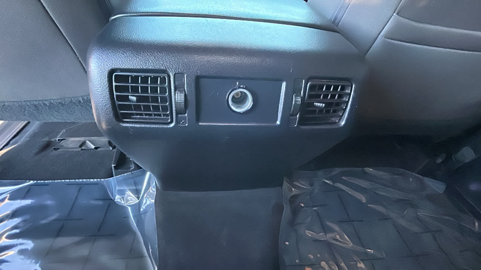 Thumbnail: 2018 Toyota Tundra - 24