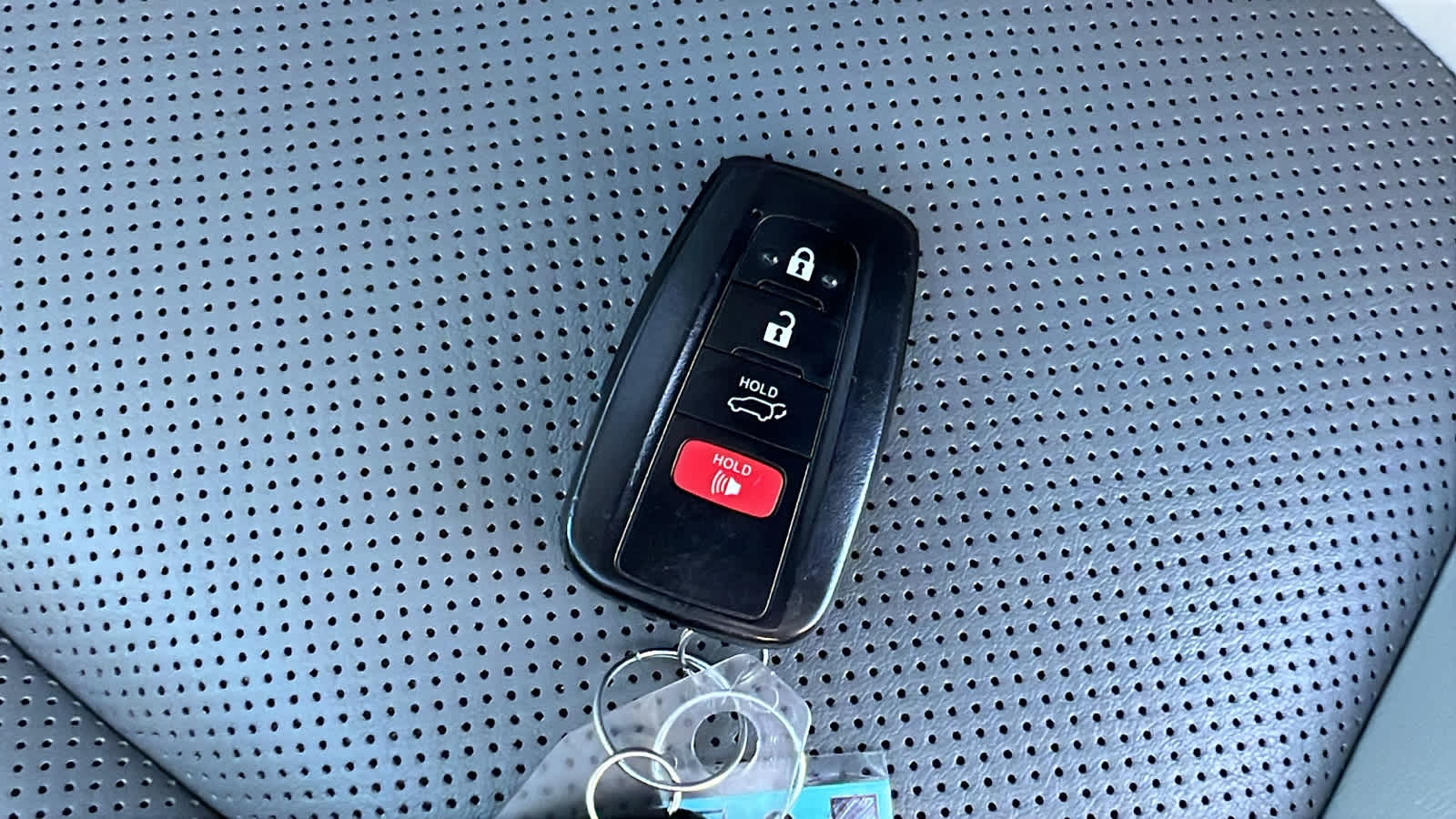 Thumbnail: 2021 Toyota RAV4 - 29