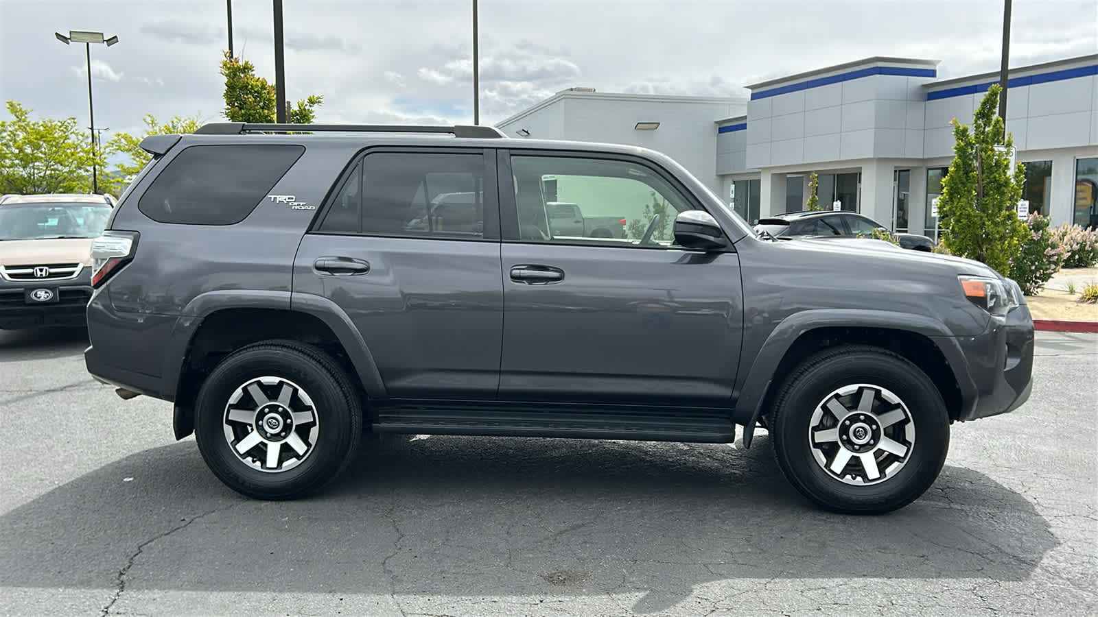 Thumbnail: 2021 Toyota 4Runner - 4