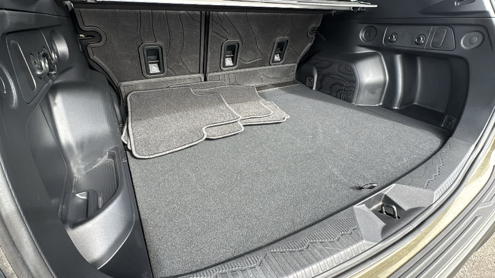 Thumbnail: 2025 Subaru Forester - 28