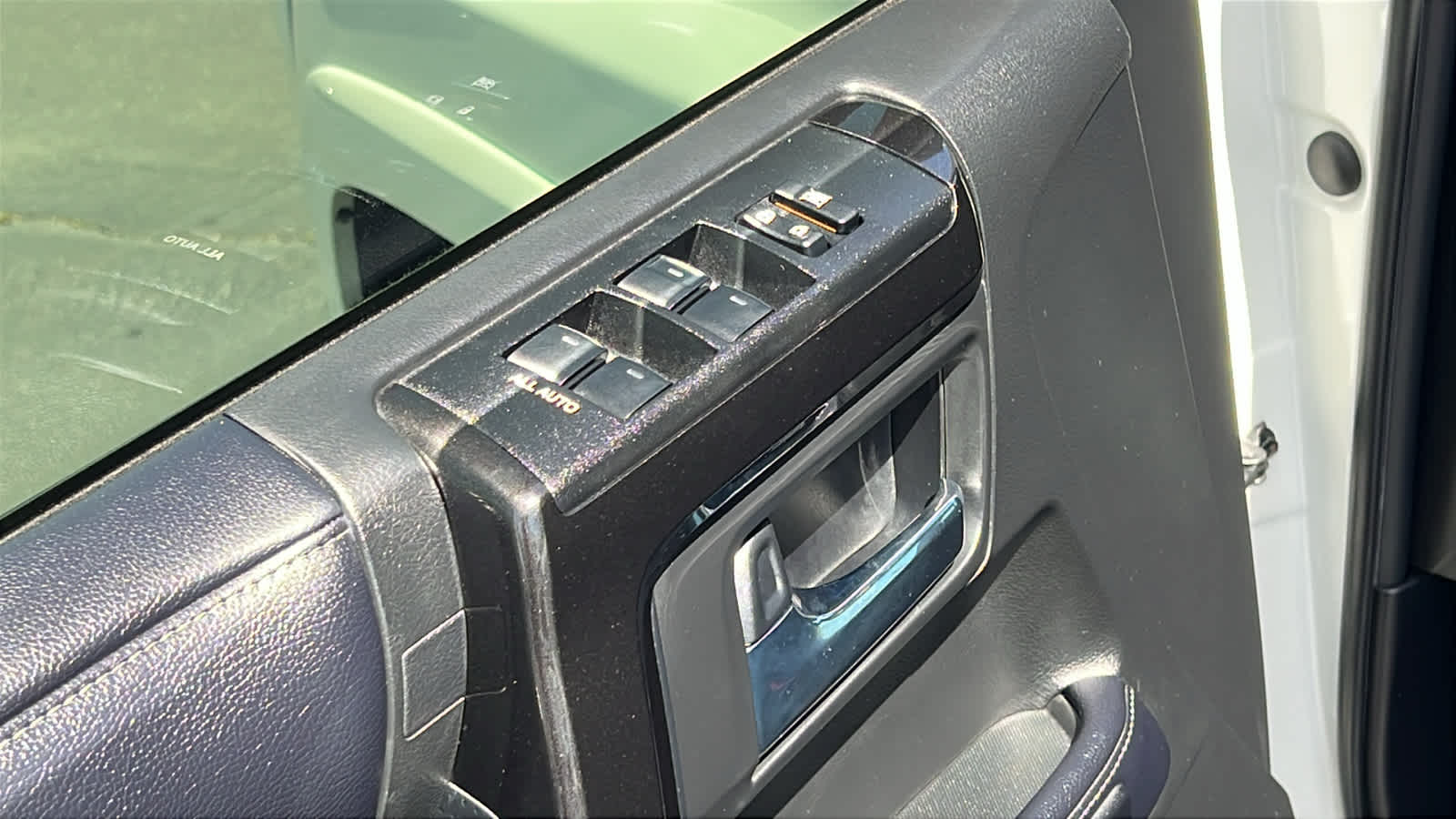 Thumbnail: 2020 Toyota 4Runner - 22