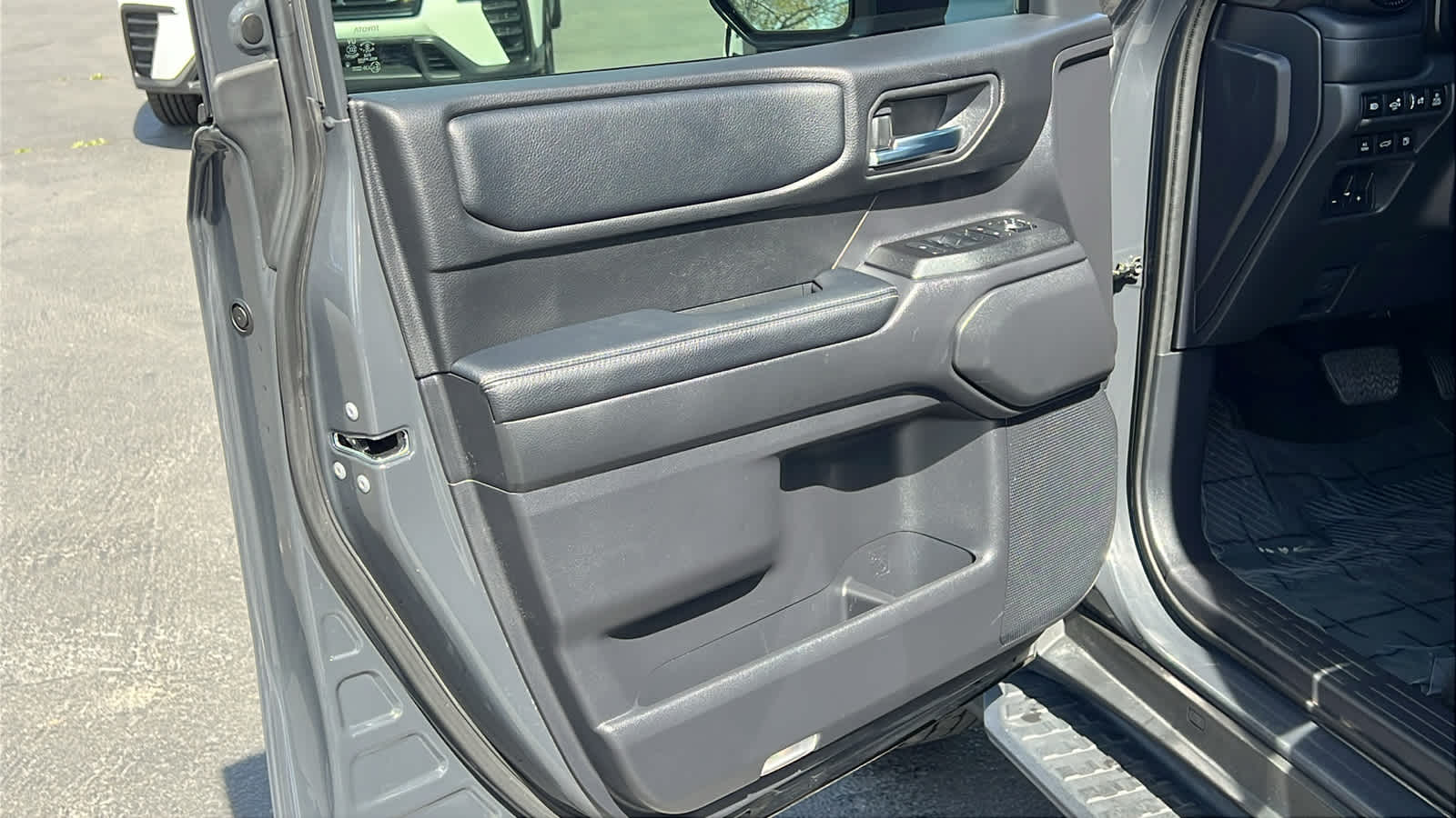 Thumbnail: 2025 Toyota Land Cruiser - 23