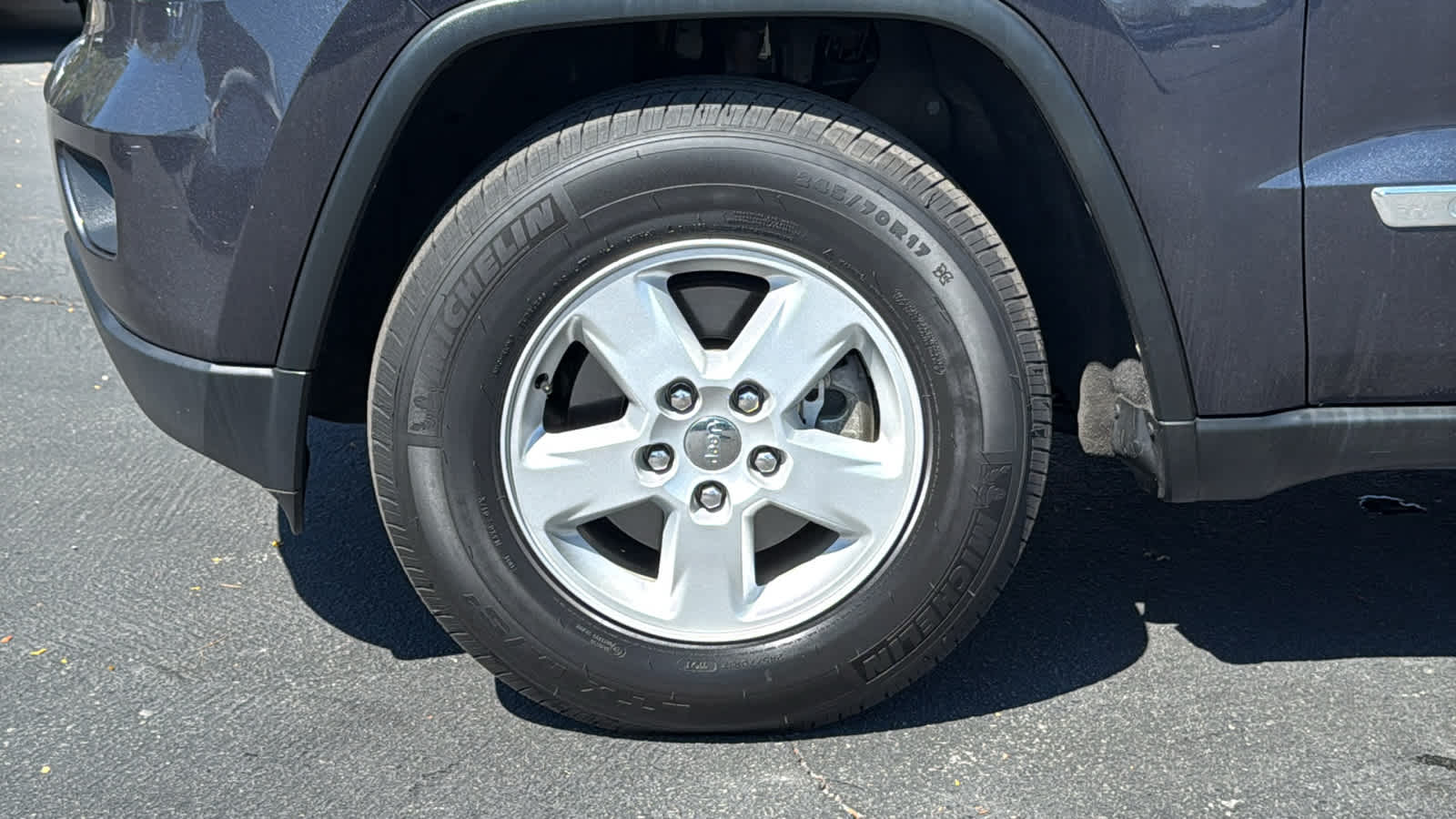 Thumbnail: 2013 Jeep Grand Cherokee - 9
