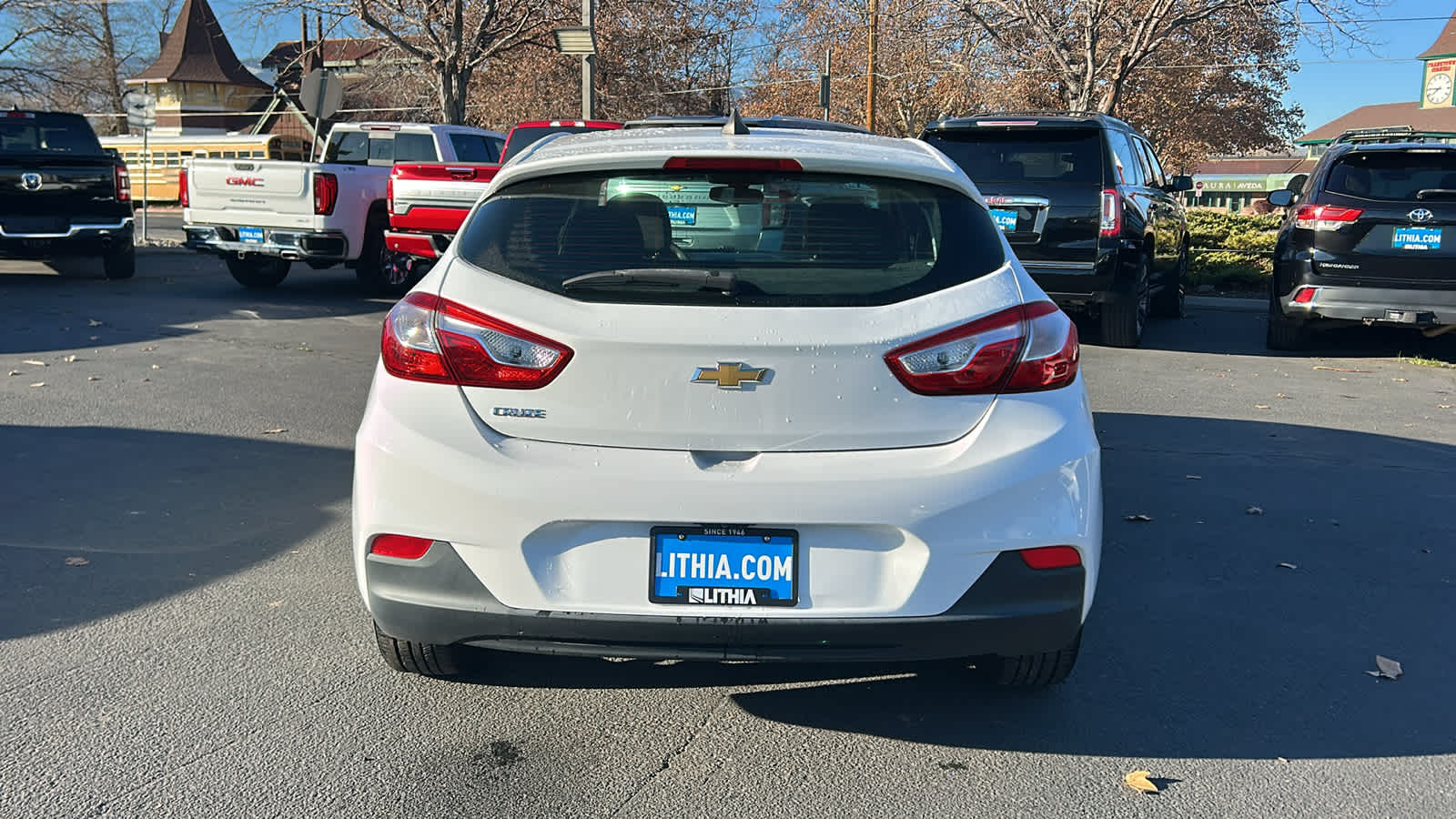 Thumbnail: 2019 Chevrolet Cruze - 6