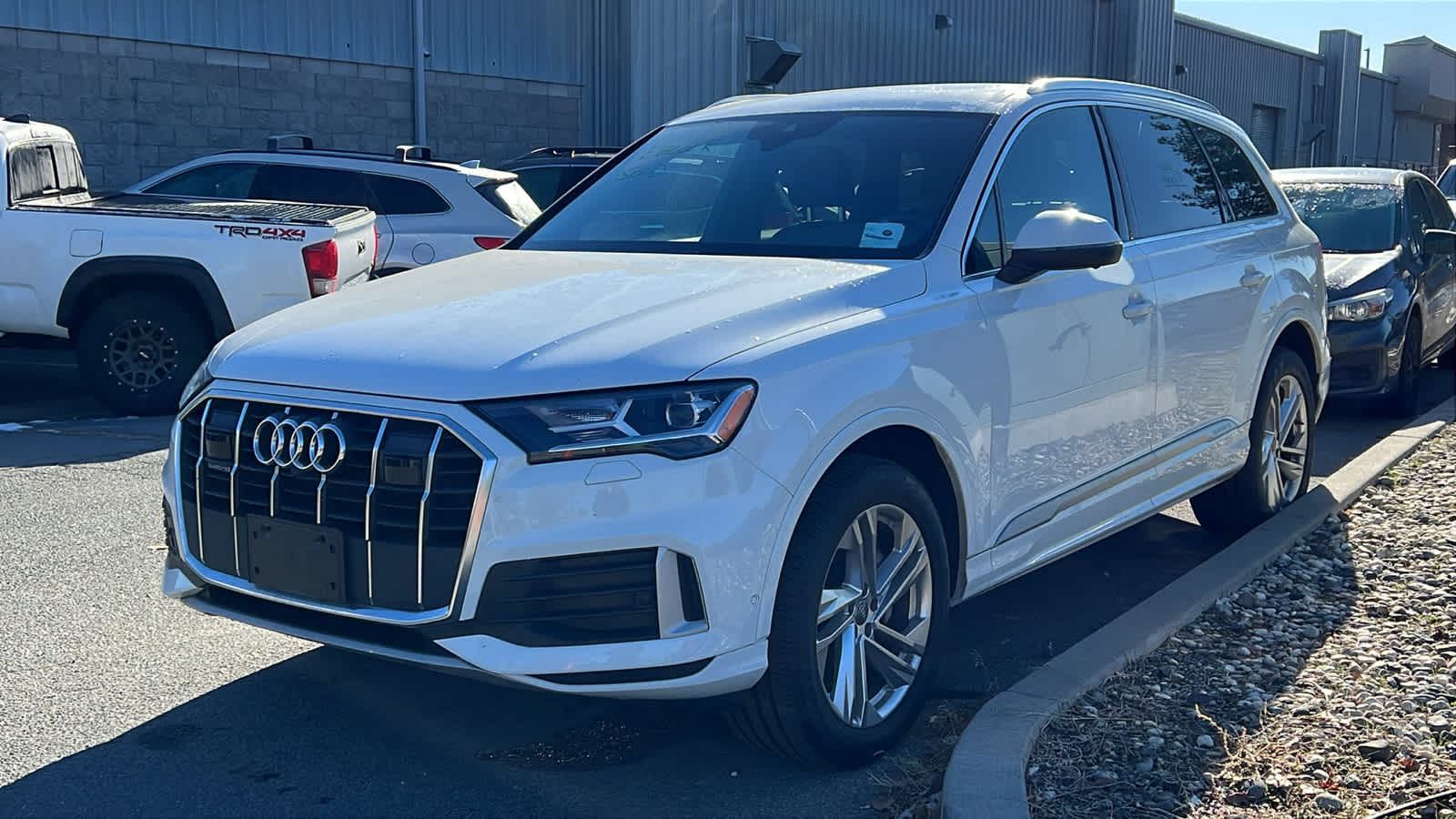 Thumbnail: 2020 Audi Q7 - 1