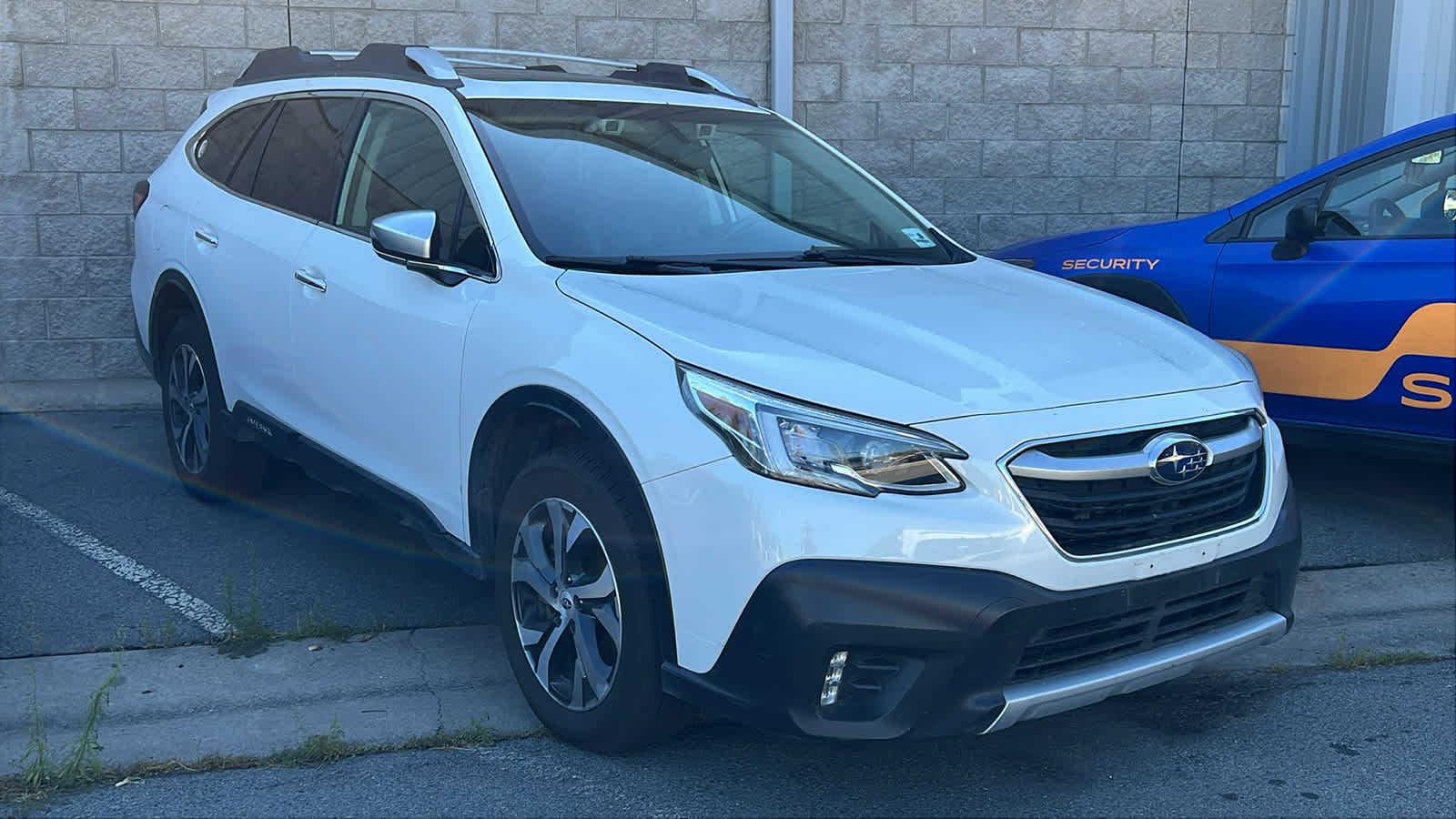 2022 Subaru Outback Touring photo 3