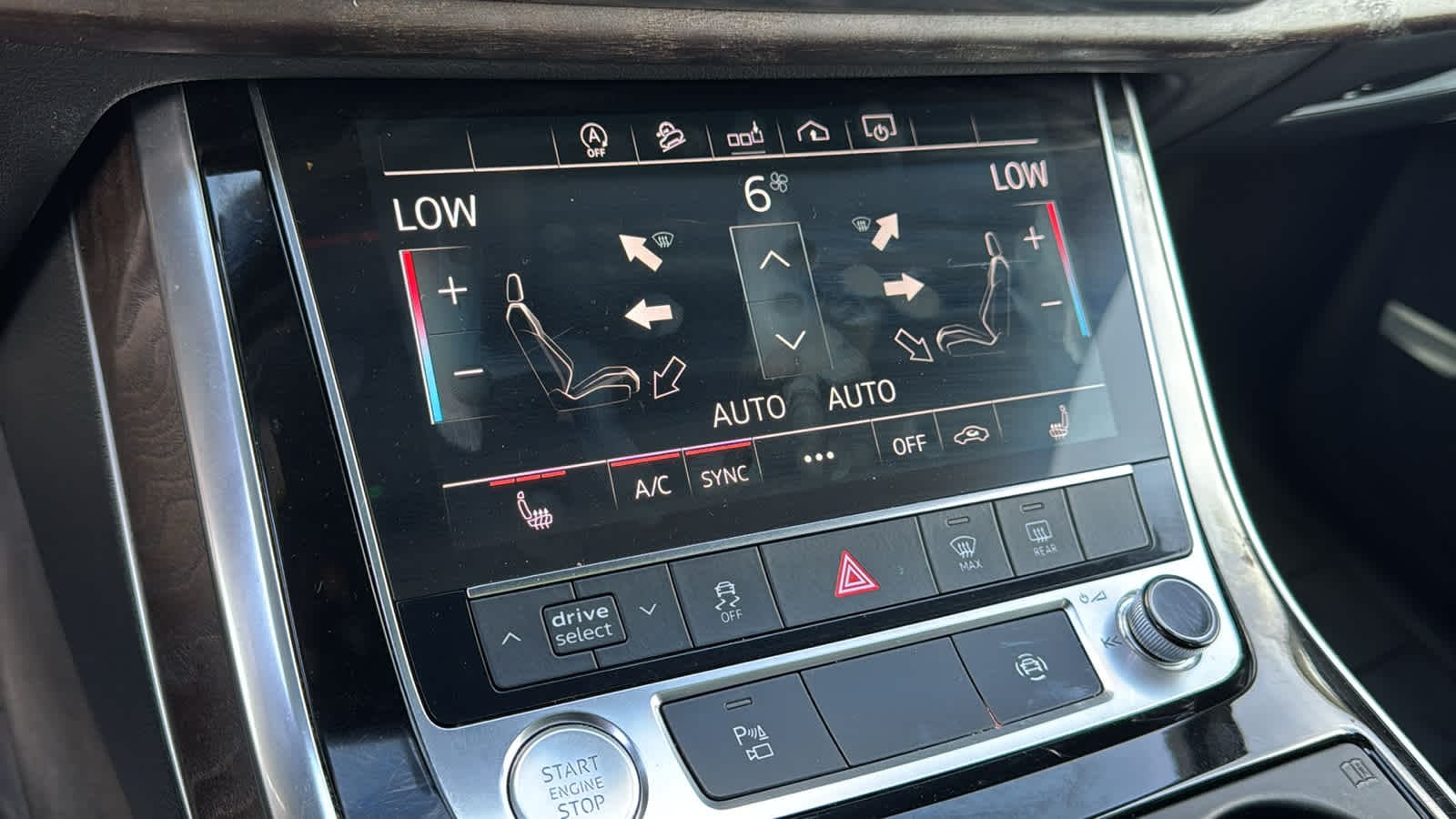 Thumbnail: 2020 Audi Q7 - 14