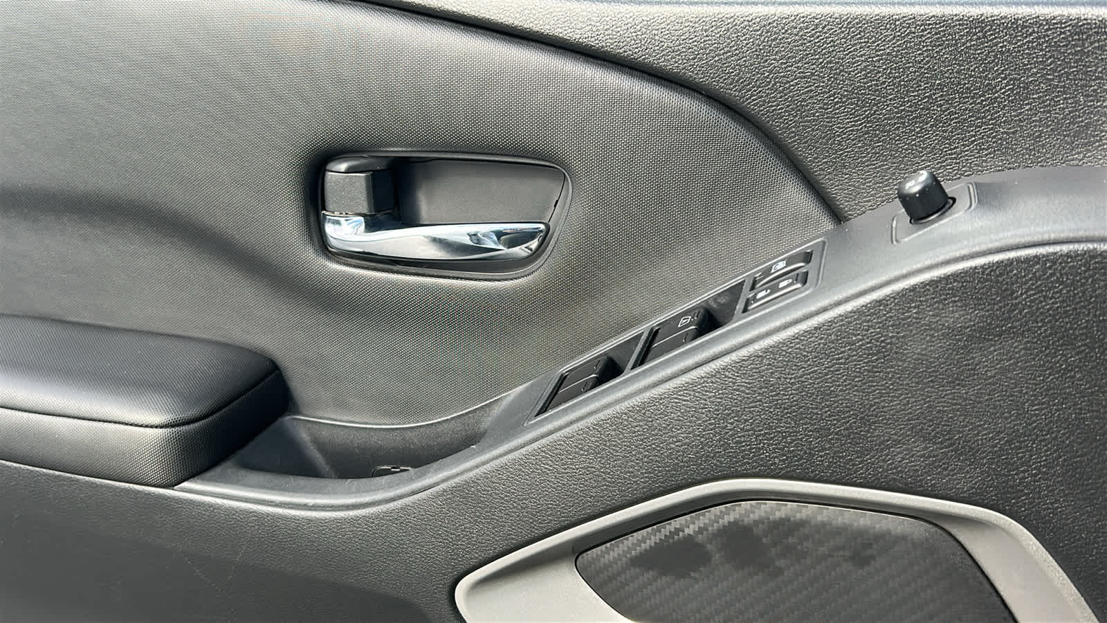 Thumbnail: 2023 Nissan Frontier - 22