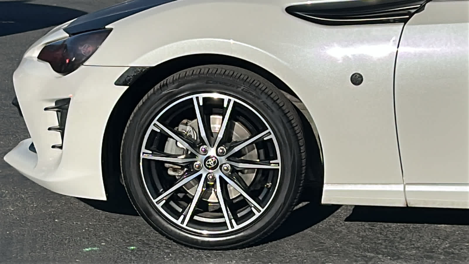 Thumbnail: 2018 Toyota 86 - 9