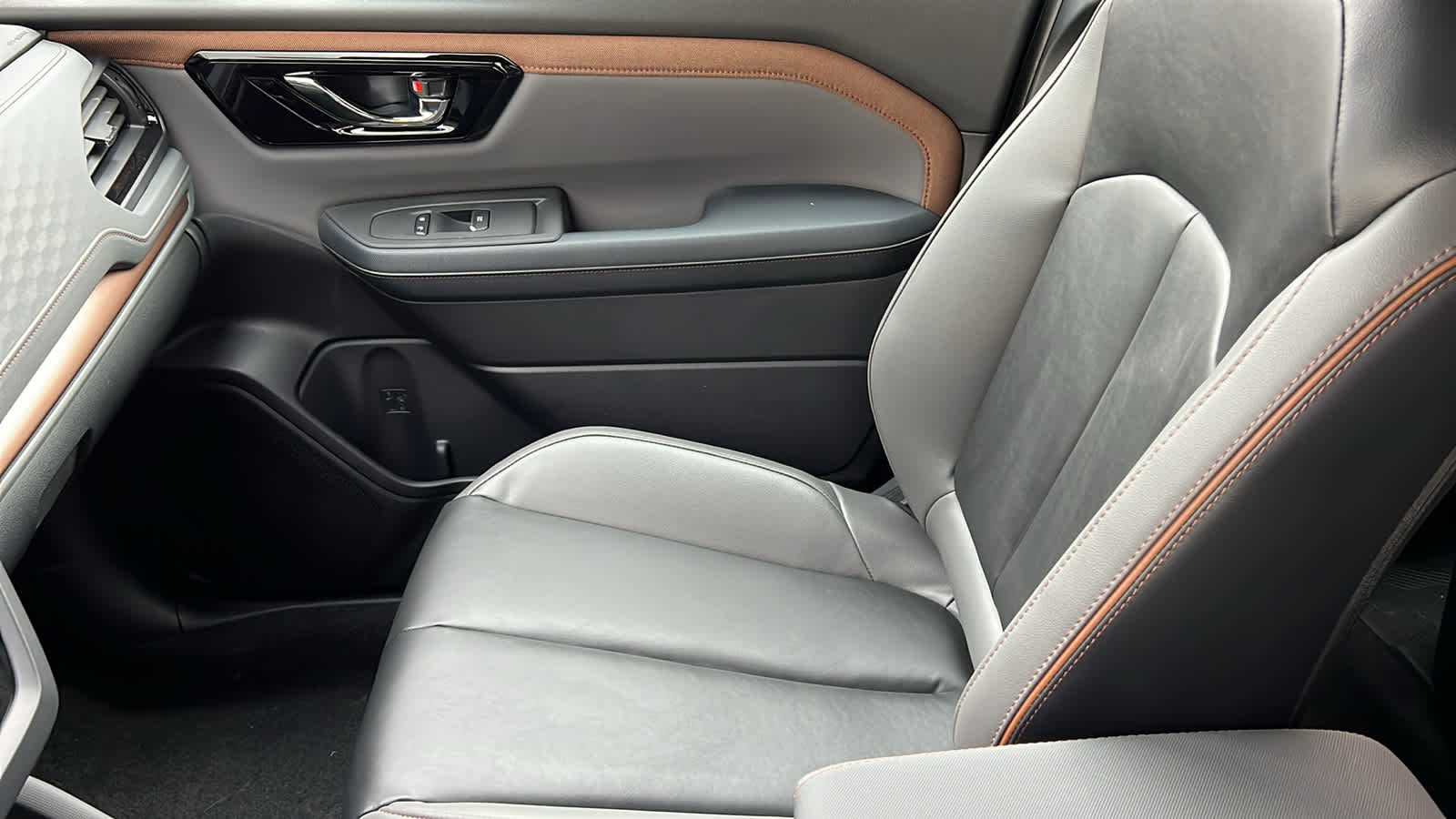 Thumbnail: 2026 Subaru Forester - 12