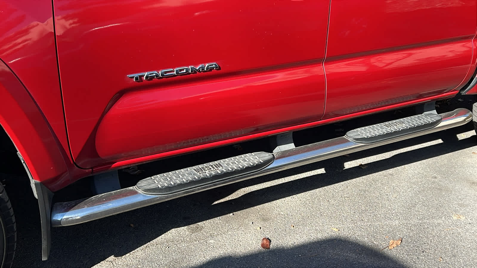 Thumbnail: 2017 Toyota Tacoma - 4