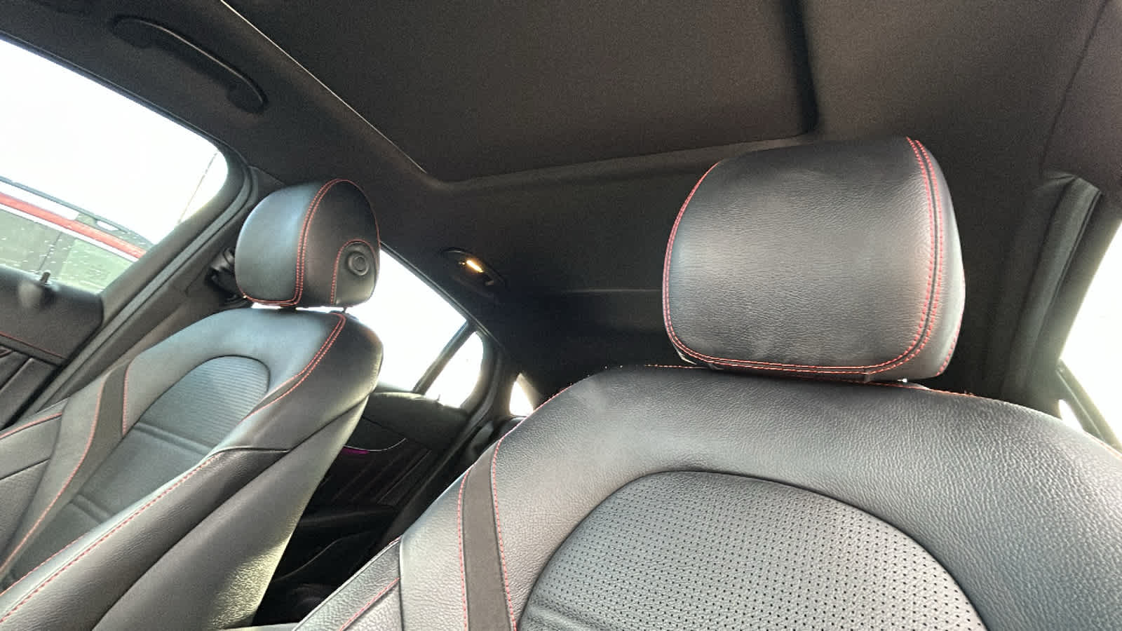 Thumbnail: 2022 Mercedes-Benz GLC - 11