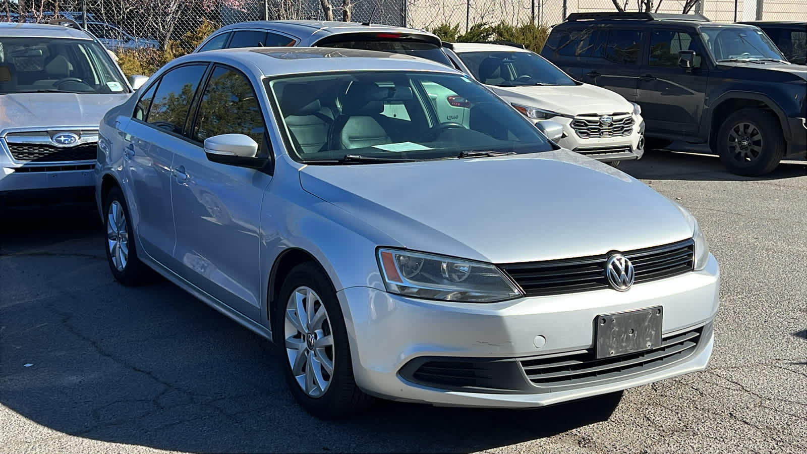 Thumbnail: 2012 Volkswagen Jetta - 3