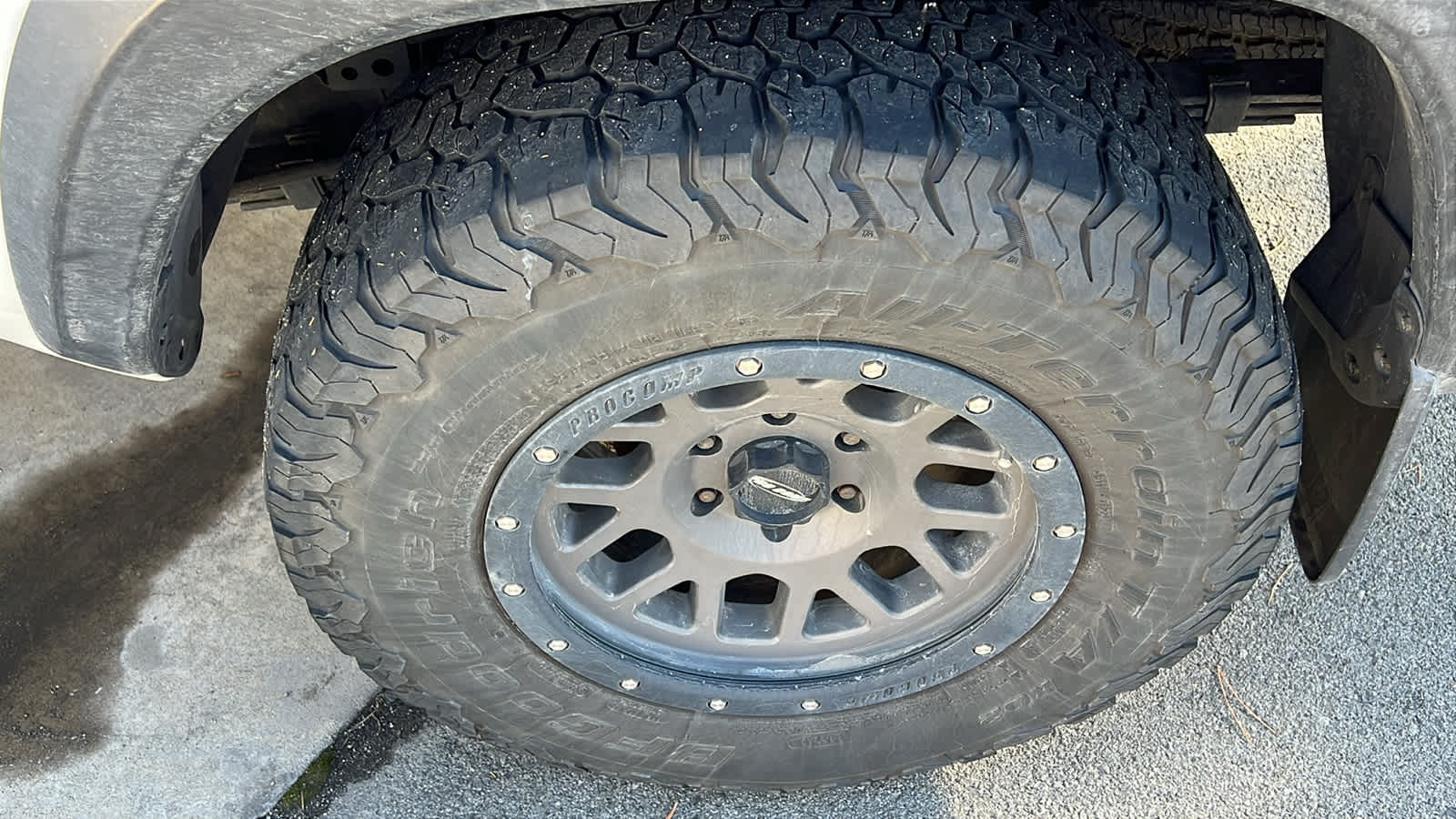 Thumbnail: 2017 Toyota Tacoma - 9