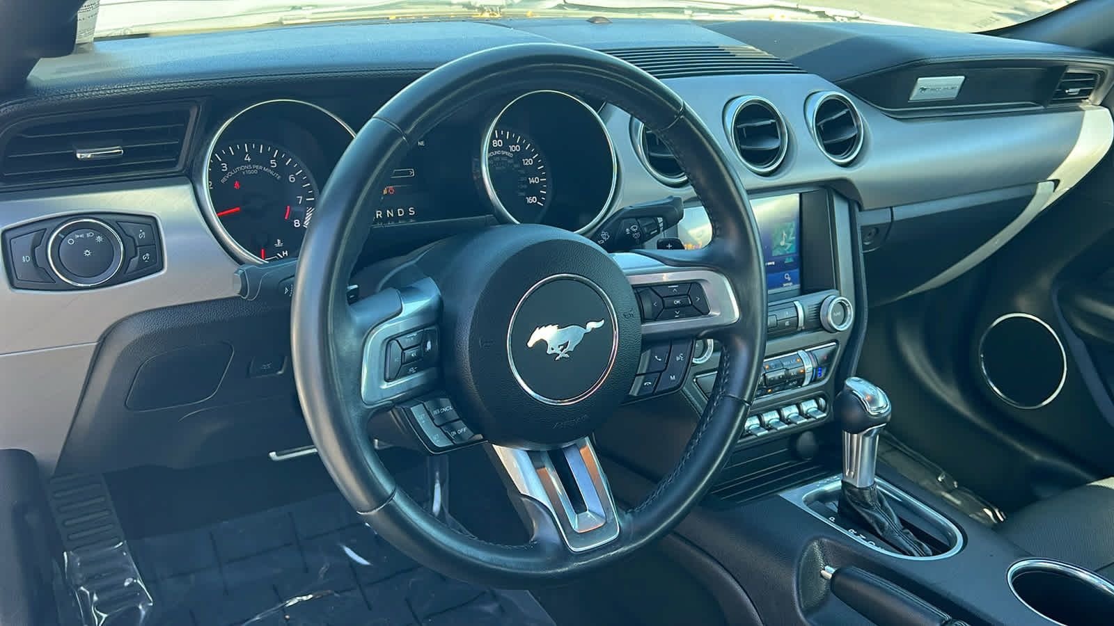 Thumbnail: 2021 Ford Mustang - 10